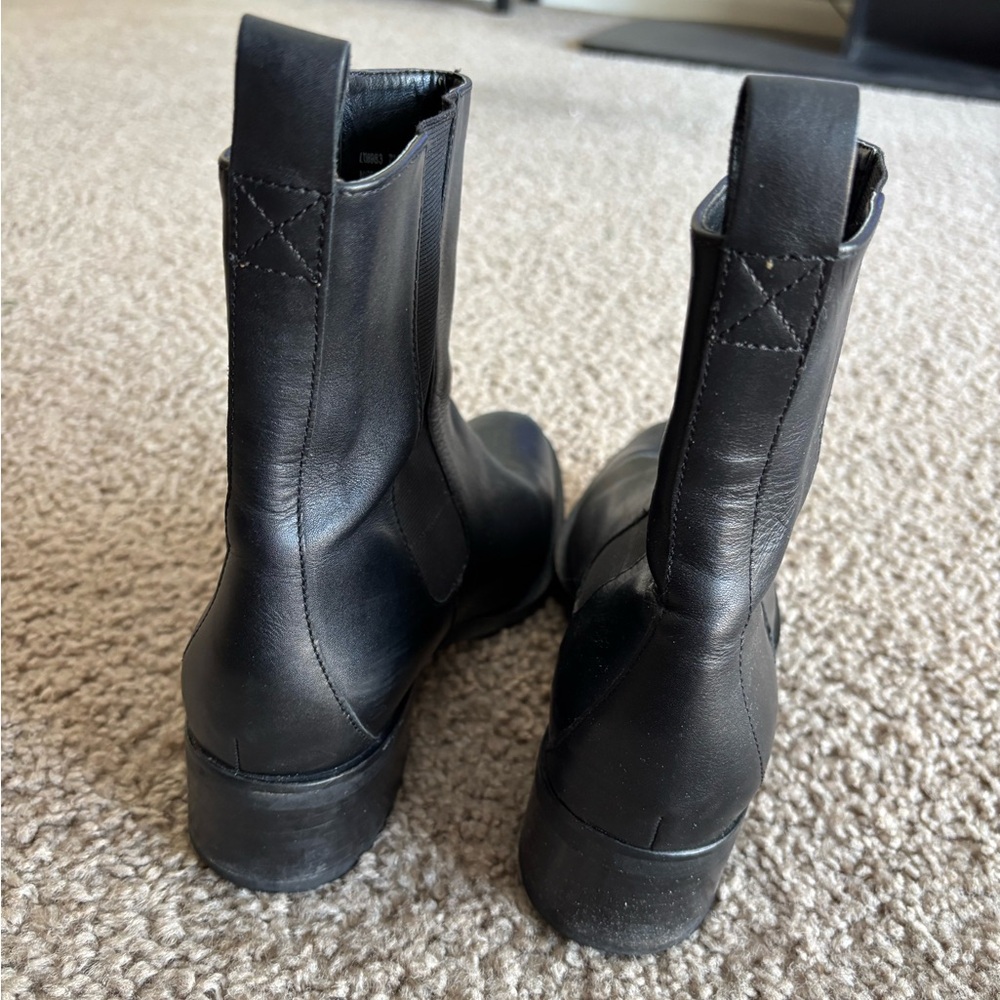 Cole Haan Black Leather Ankle Booties-size 7 1/2 - Picture 3 of 9